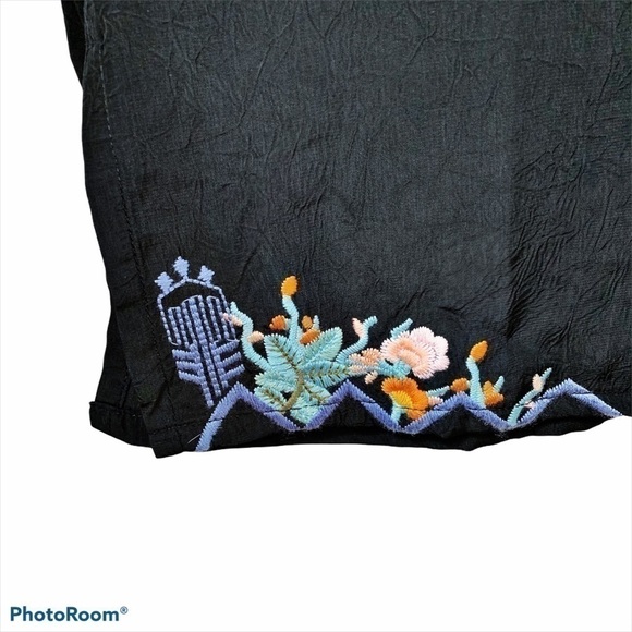 𝅺FAITH + Zoe Embroidered Tunic NWT Size M - Picture 7 of 8